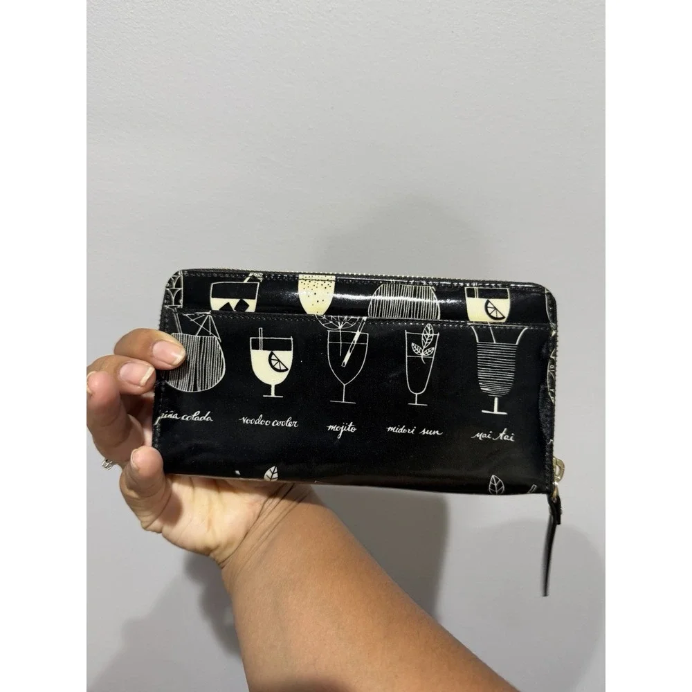 Kate Spade New York zip-around wallet 